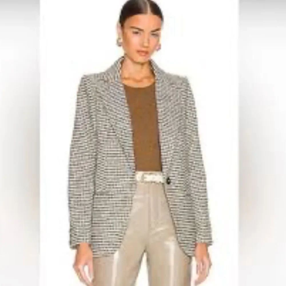 ASTR the Label Harlow Blazer in Hazelnut Plaid